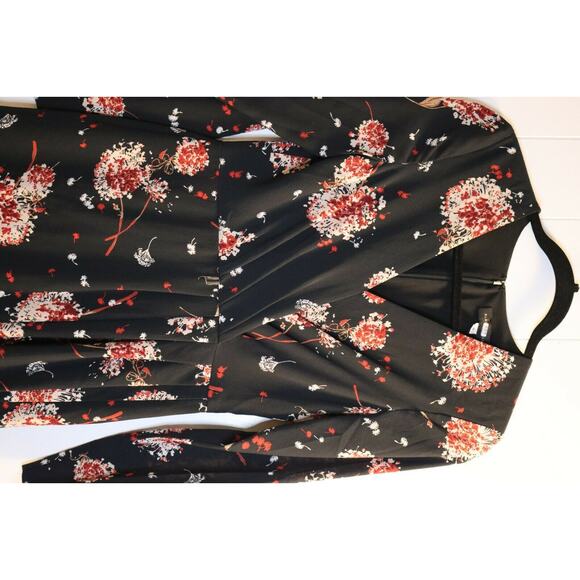 Slate and Willow Dress Size 4 Floral Black - Picture 7 of 7